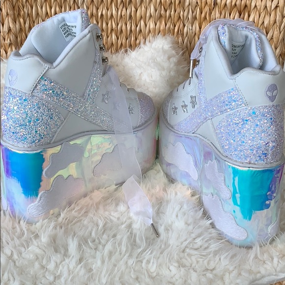 NIB YRU White Holographic Sky Sky Platforms - Picture 4 of 8